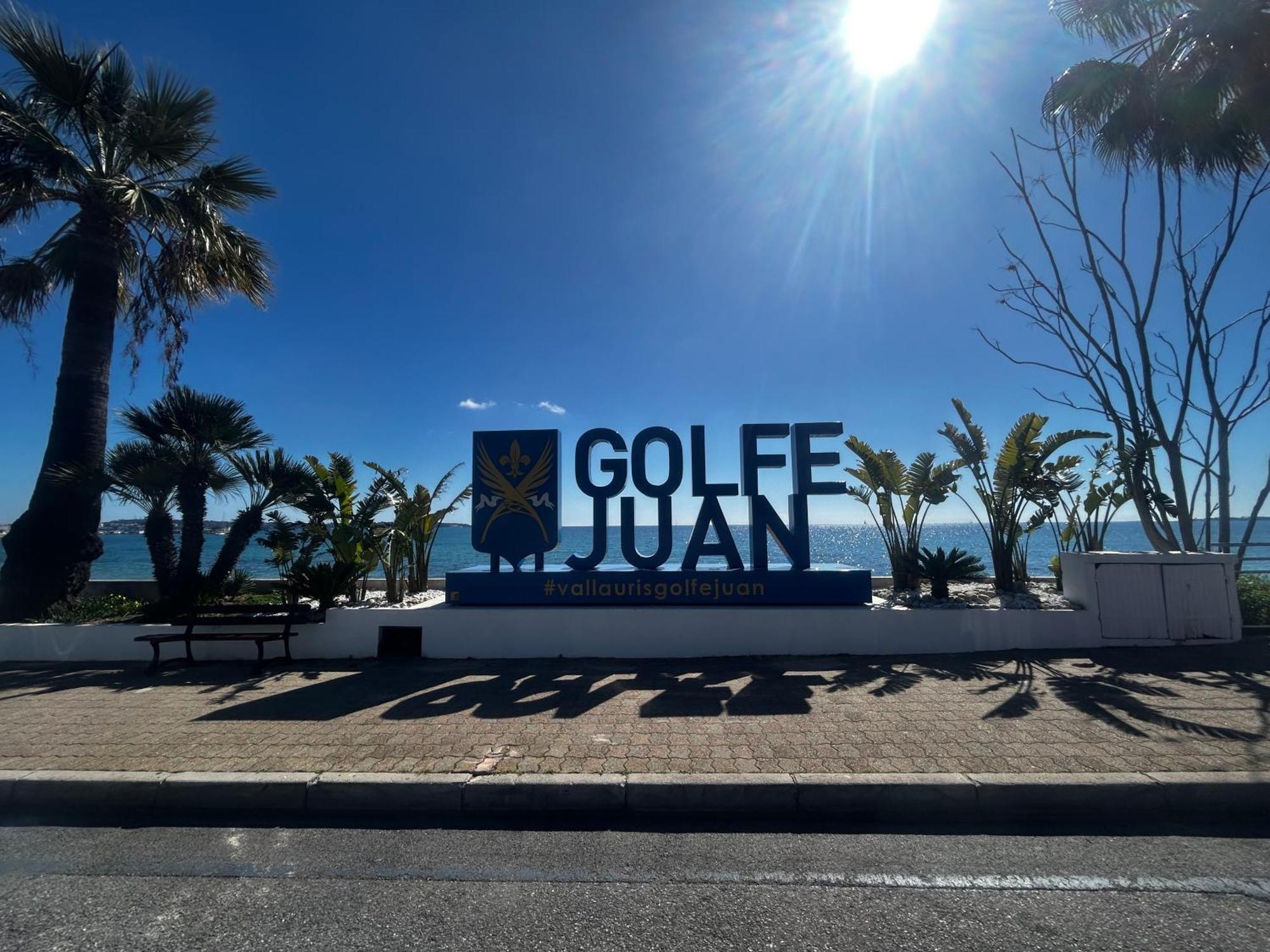 Magnifique Studio Hypercentre Trains Plages Au Coeur De Golfe-Juan Luaran gambar